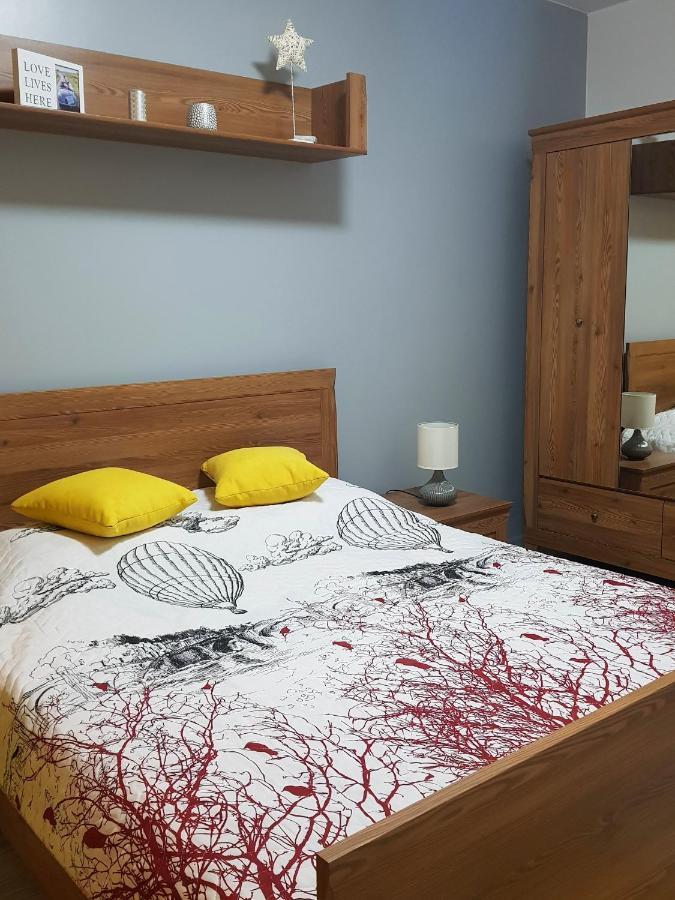 Apartament Yellow House Luxury Berceni Bucureşti