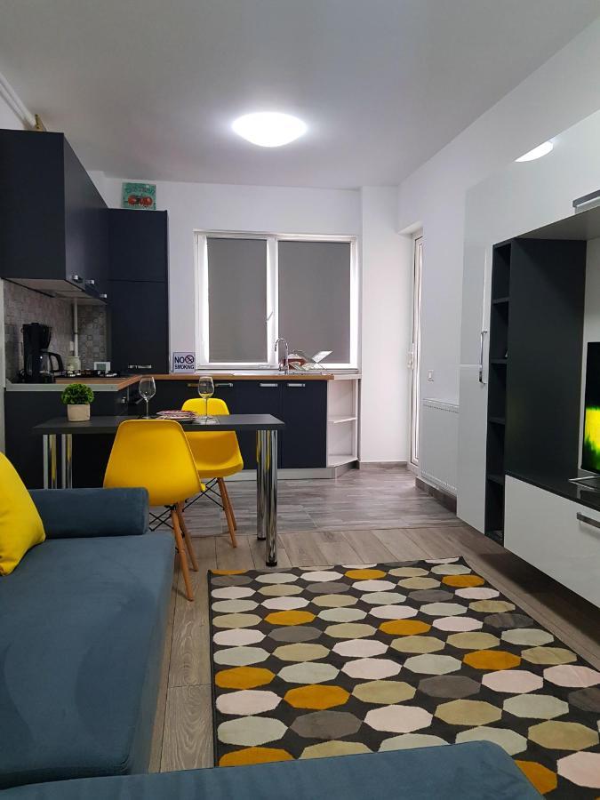 Yellow House Luxury Berceni Apartament