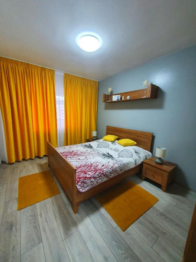 Yellow House Luxury Berceni Bucarest