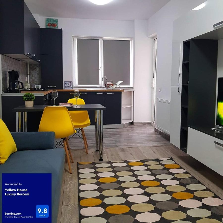 Yellow House Luxury Berceni Appartamento